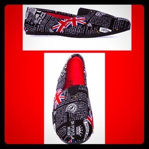 ✨Flat in Black British Flag✨