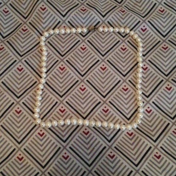 PEARL NECKLACE