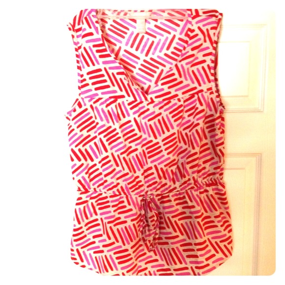 ❌HOLD ❌Bundle multi colored top and like green top