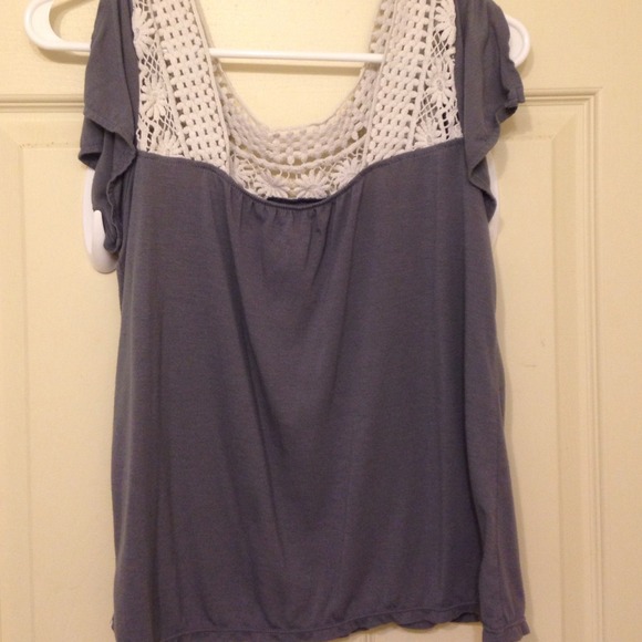 American eagle top - Picture 2 of 4