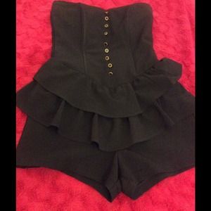 Strapless elegant romper!