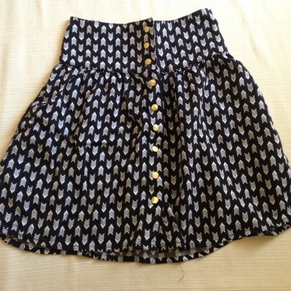 Forever 21 high waisted skater skirt
