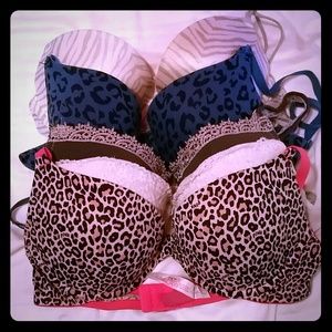 Push up bras great condition!