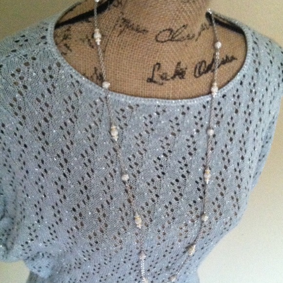 Grey blouse - Picture 2 of 3