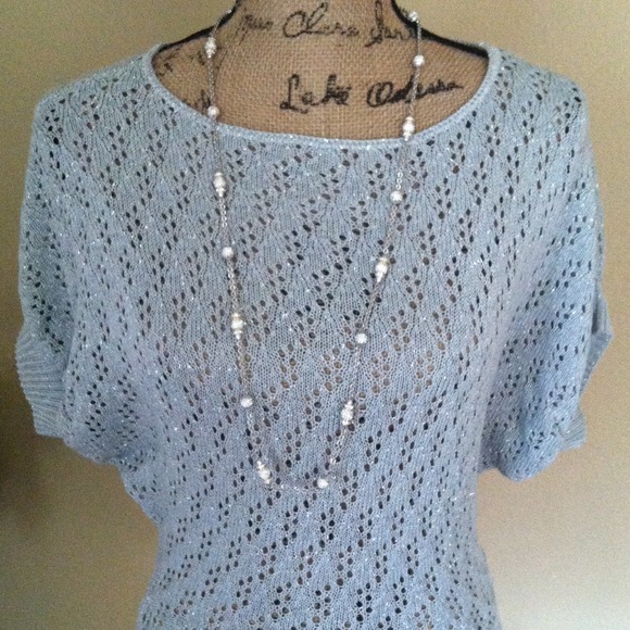 Grey blouse - Picture 3 of 3