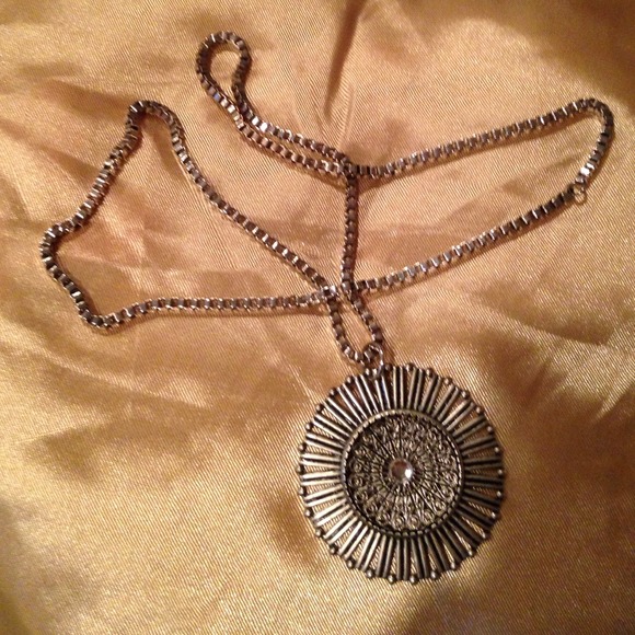 Silver necklace with an interesting design