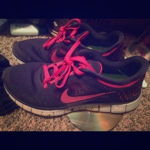 Nike free shoes