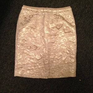 Gold patterned pencil skirt LOFT, Size 4