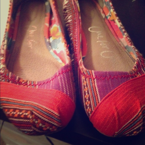 Toms ballet flats 8.5