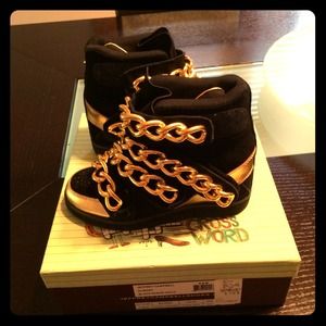 Jeffery Campbell Style: Almost