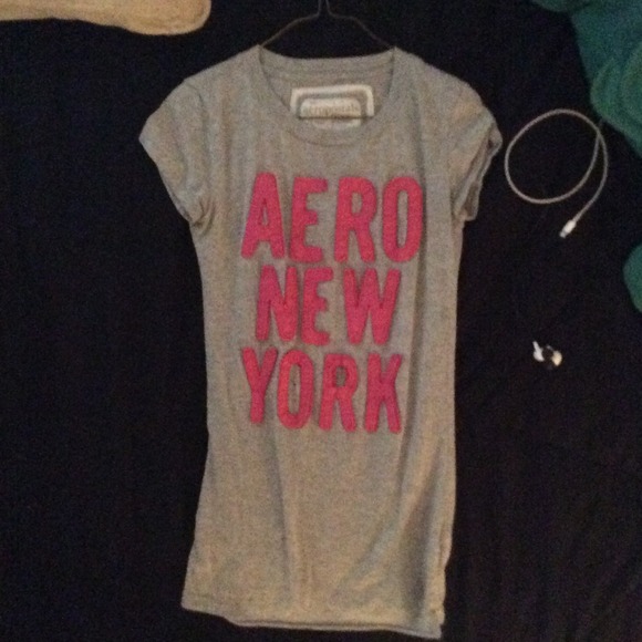 Aeropostale t shirt