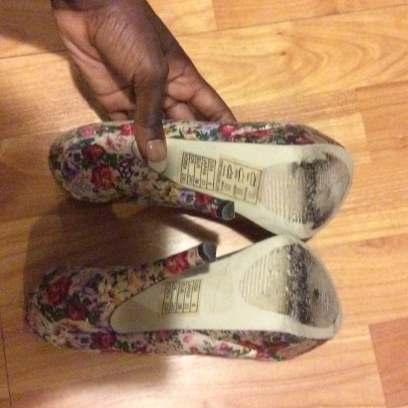 Floral pumps - Picture 4 of 4