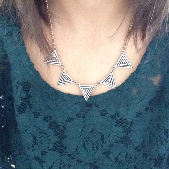 Necklace bundle - Picture 3 of 3