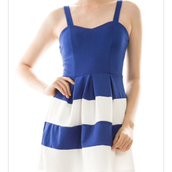 Colorblock blue and white dress