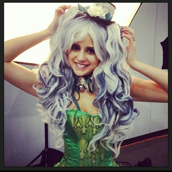 Green and gold corset! - Picture 3 of 3