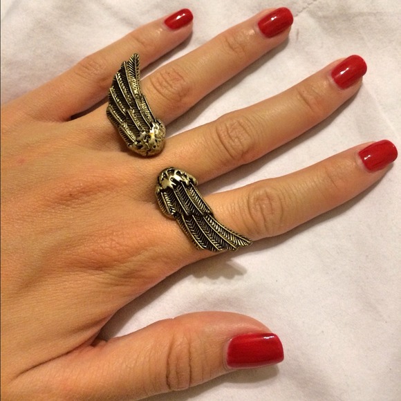 Statement Rings - Picture 2 of 3