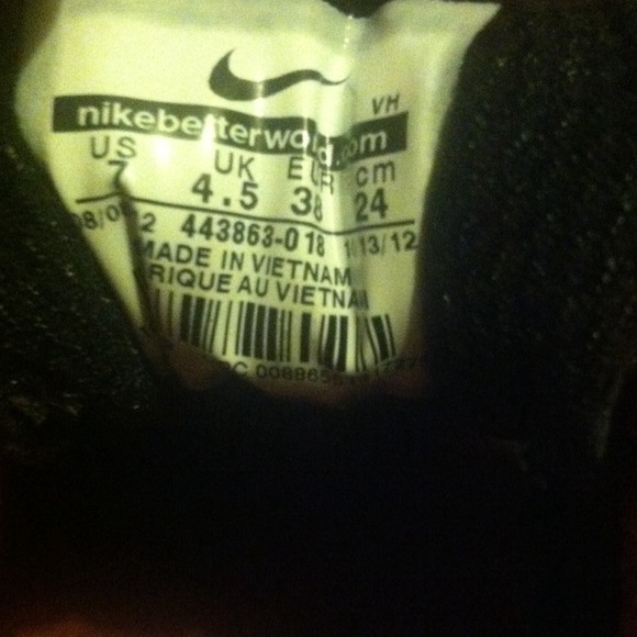 Nike running shoes - Picture 2 of 2