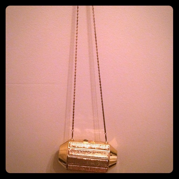Gold metal clutch