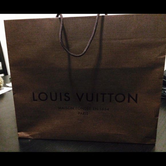 LOUIS VUITTON PAPER BAG