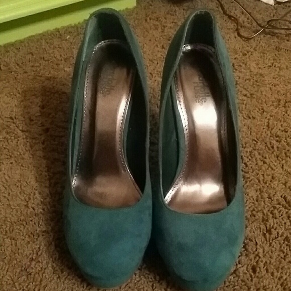 Blue green heels - Picture 2 of 4
