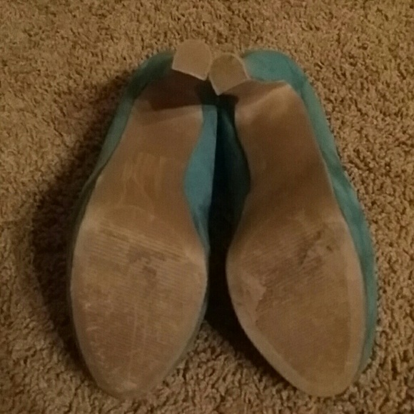 Blue green heels - Picture 3 of 4