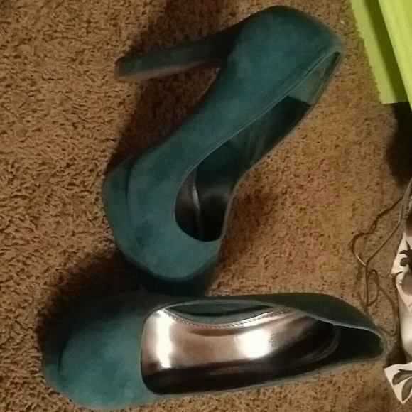 Blue green heels - Picture 4 of 4