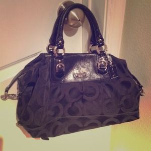 Authentic Coach Madison Op Art Sabrina