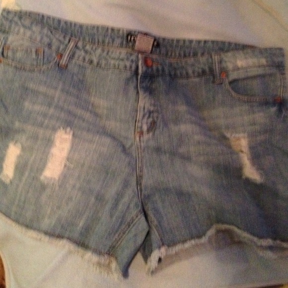 Free style ripped jean short's forever 21 - Picture 1 of 4