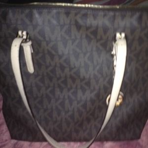 Michael Kors Signature monogram tote