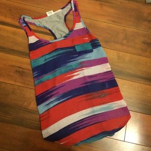 TILLYS tank