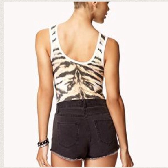 ✋✋SOLD✋✋ - Picture 2 of 3