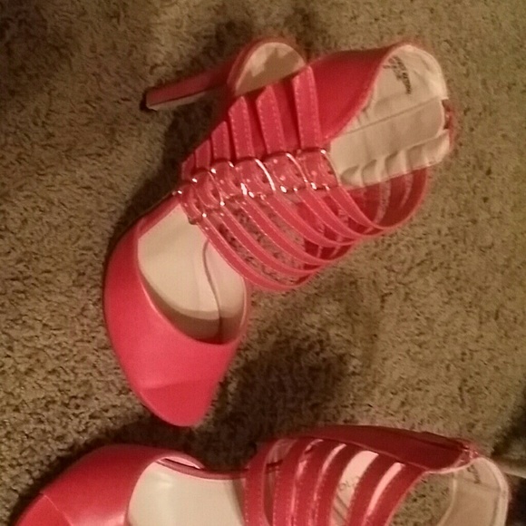 Coral Charlotte Russe heels - Picture 2 of 4
