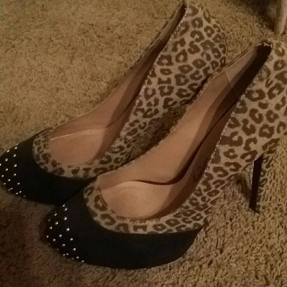 Studded cheetah - Picture 1 of 3