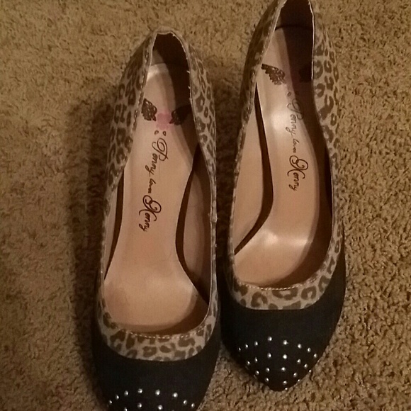 Studded cheetah - Picture 2 of 3