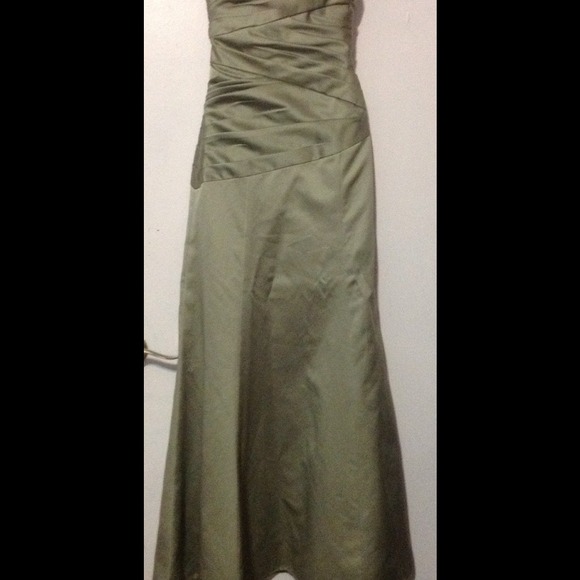 NWOT Beautiful Alfred Angelo  bridesmaid dress