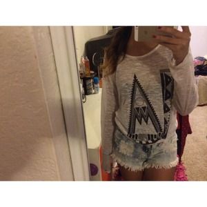 LA white long sleeve