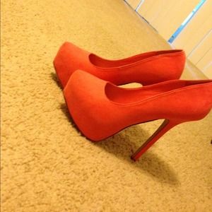 Brand new Windsor heels