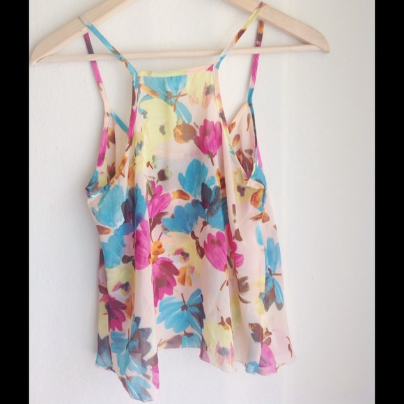 🔴SOLD🔴Floral Peach Floral Print Crop - Picture 3 of 4