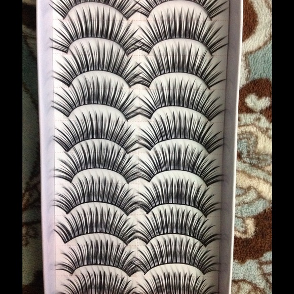 XX SOLD XX10 pair dramatic false eyelashes