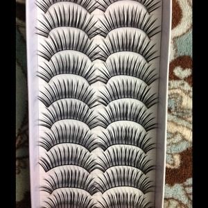 XX SOLD XX10 pair dramatic false eyelashes