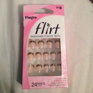 Fake Nails Never Used