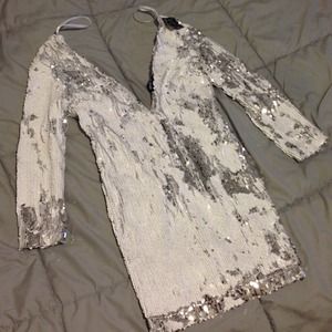 Nasty Gal Deep V sequins dress!