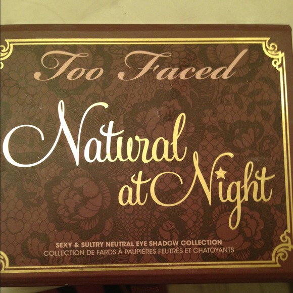 Too faced natural at night and shadow Bon Bon