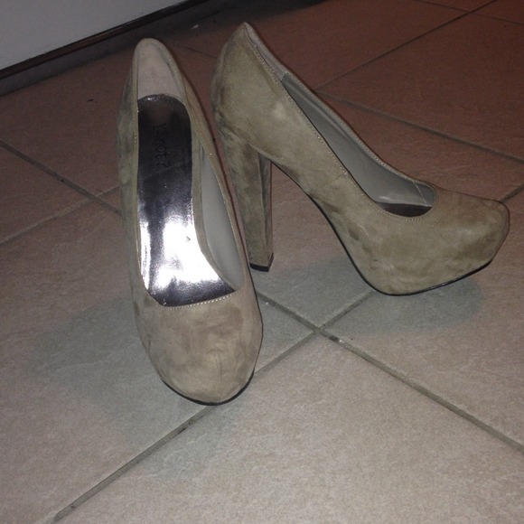 Nude heels