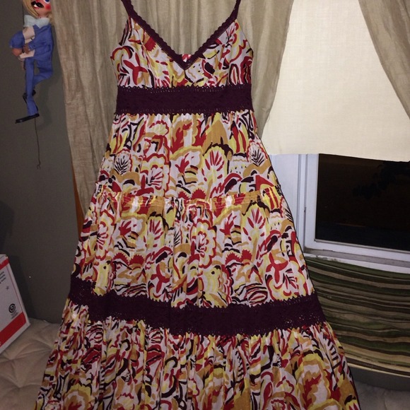 Bcbg maxi dress size 0 xs. Fall colors!