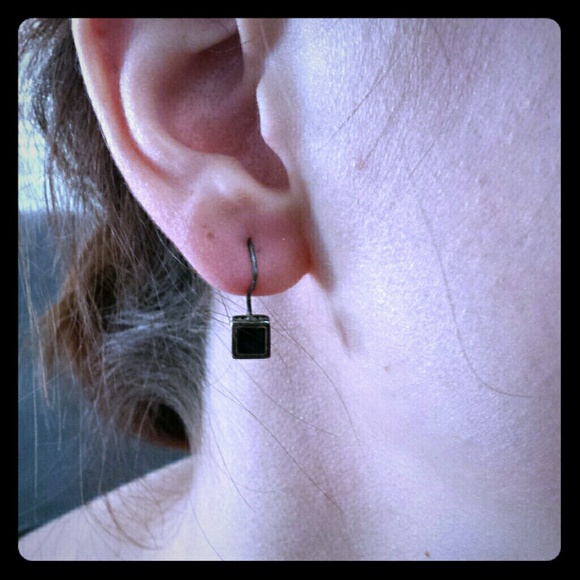Square dangle earrings with black square inside