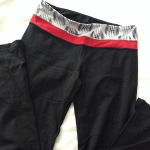 Black groove pants lululemon