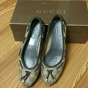 Gucci shose