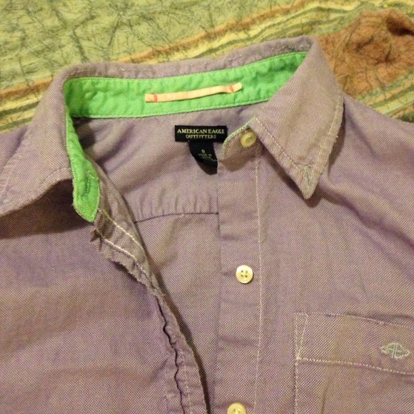 AE Lavender Button Up 💜 - Picture 2 of 4