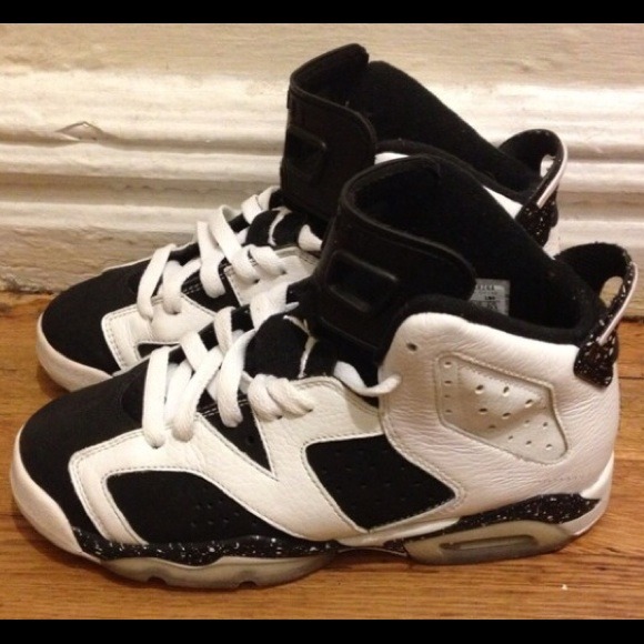 Jordan Retro 6s Oreos
